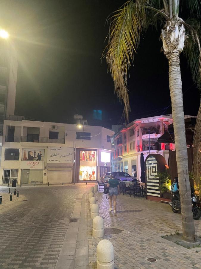 2 Bedroom Apt In Ermou 4 Minute Walk Beach Larnaca Exterior photo