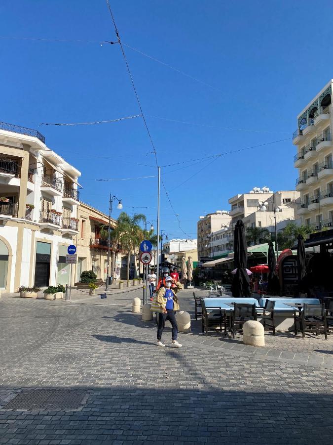 2 Bedroom Apt In Ermou 4 Minute Walk Beach Larnaca Exterior photo