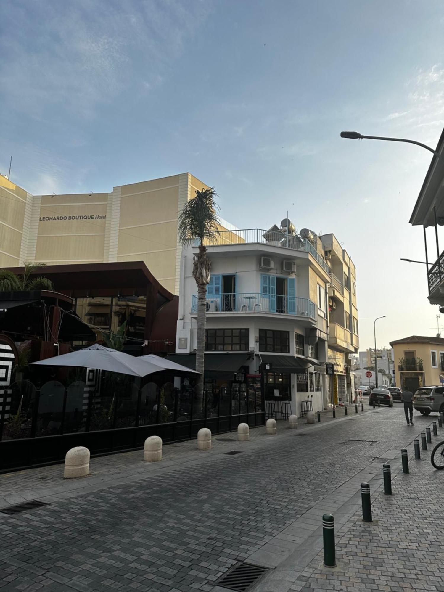 2 Bedroom Apt In Ermou 4 Minute Walk Beach Larnaca Exterior photo